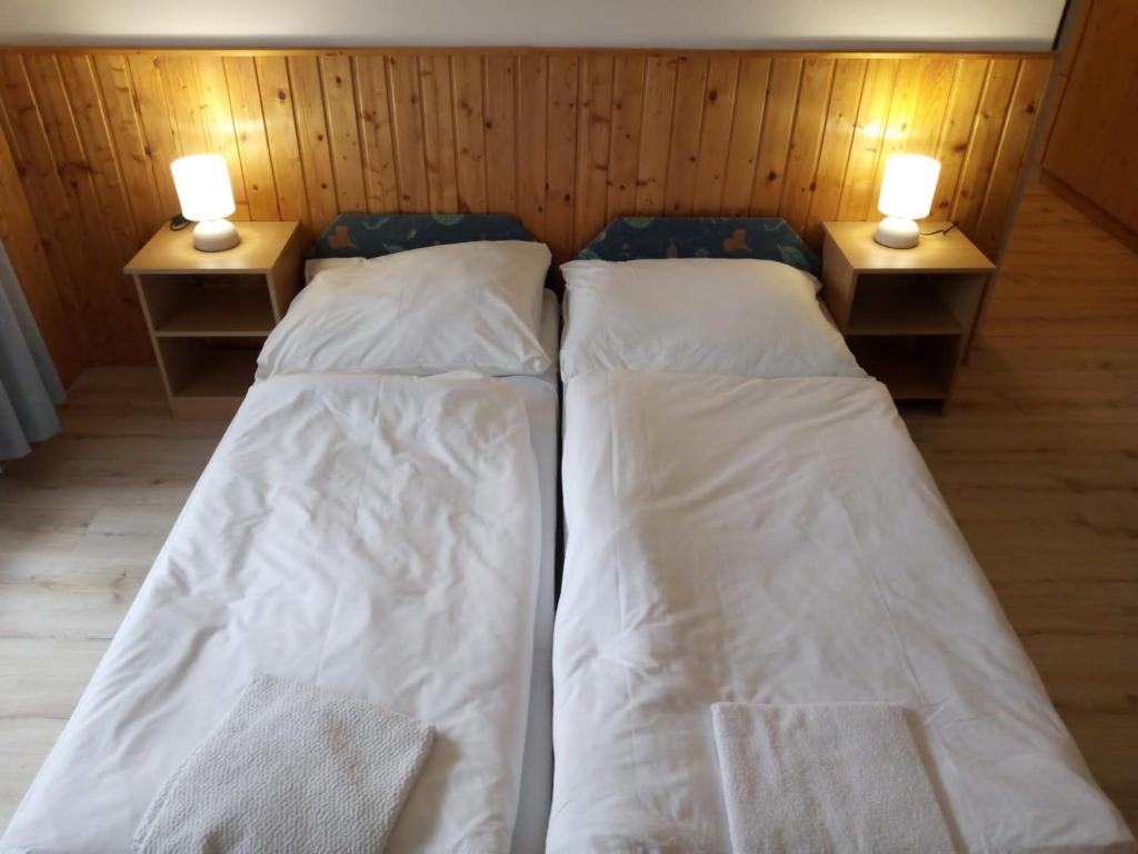 Další pohled na ložnici apartmánu ZAPART Harrachov